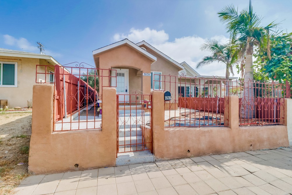Virtual tour photo 3 of 31 for 3535 47th St