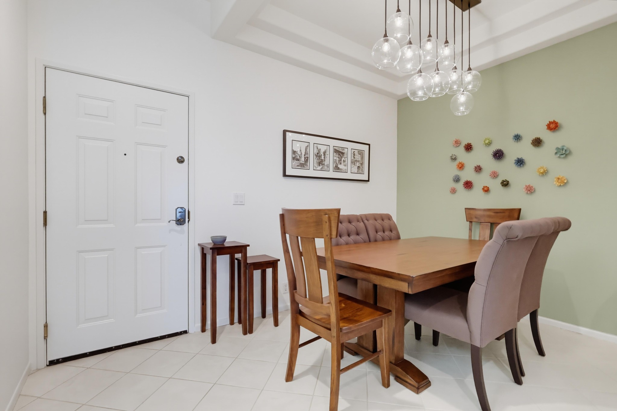 Virtual tour photo 18 of 61 for 3535 Dunn Dr