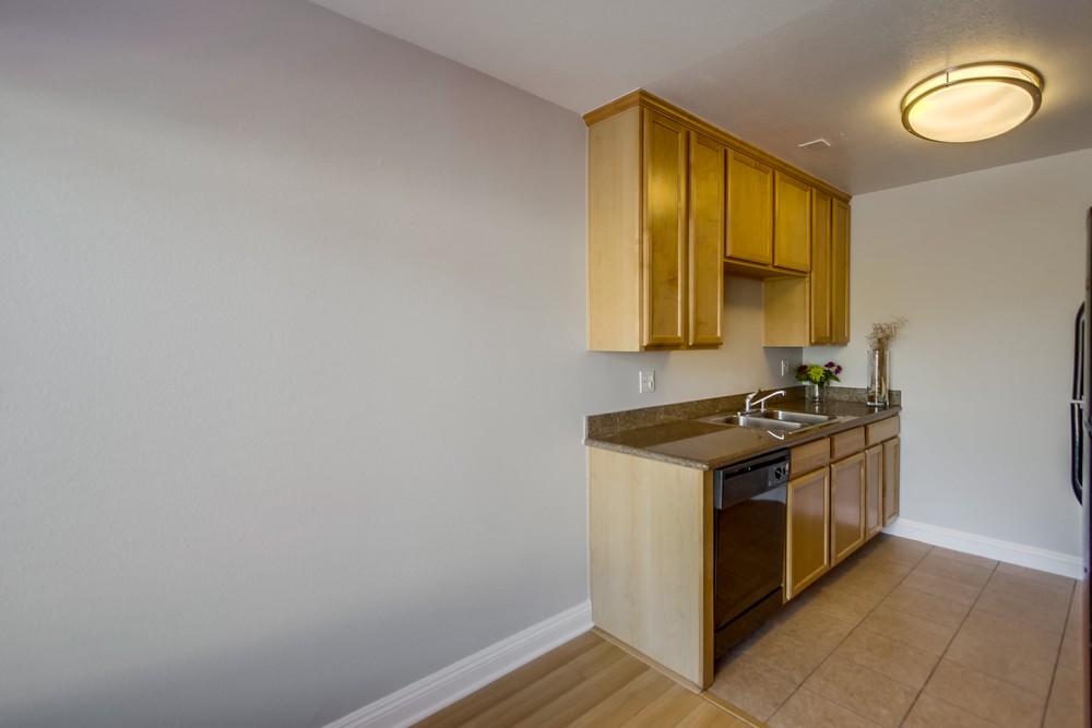 Virtual tour photo 15 of 53 for 3535 Madison Ave #109