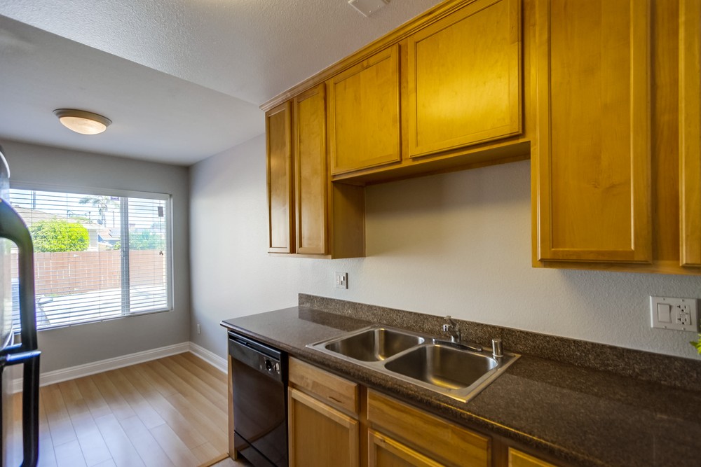 Virtual tour photo 22 of 53 for 3535 Madison Ave #109