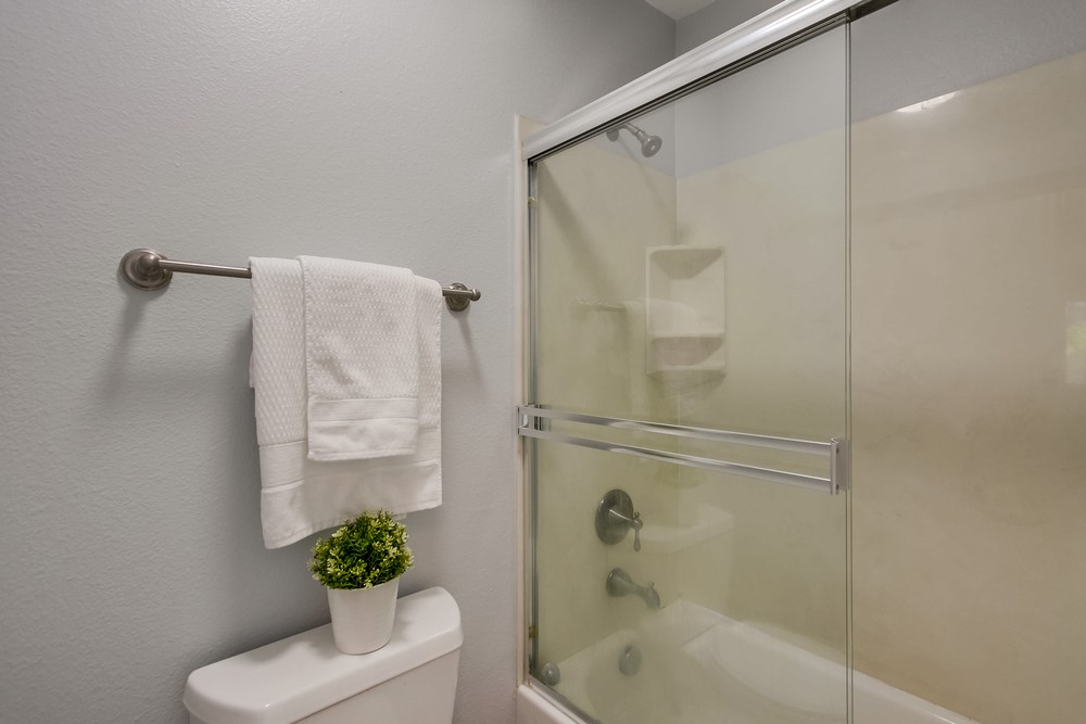 Virtual tour photo 37 of 53 for 3535 Madison Ave #109