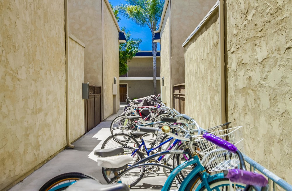 Virtual tour photo 44 of 53 for 3535 Madison Ave #109