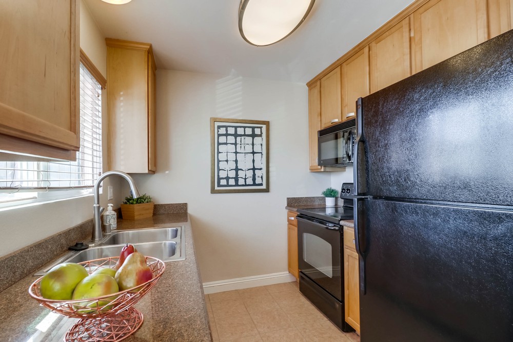Virtual tour photo 22 of 42 for 3535 Madison Ave UNIT 113