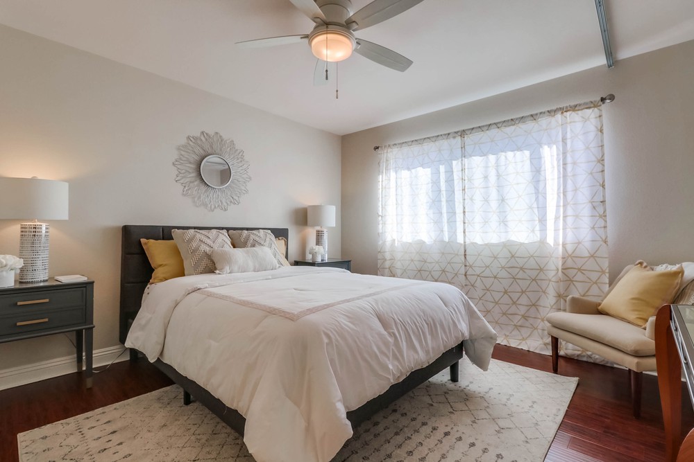 Virtual tour photo 25 of 42 for 3535 Madison Ave UNIT 113
