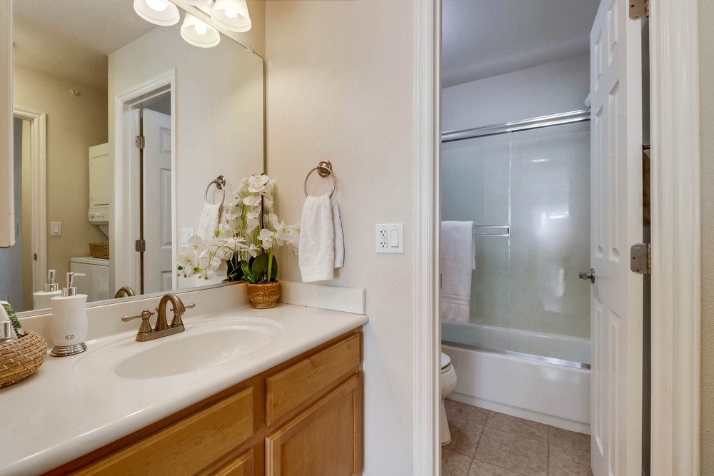 Virtual tour photo 30 of 42 for 3535 Madison Ave UNIT 113