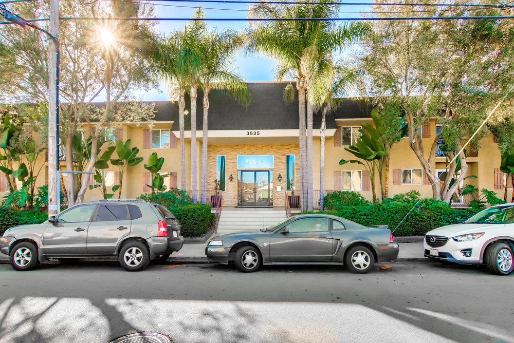Virtual tour photo 1 of 41 for 3535 Madison Ave UNIT 123
