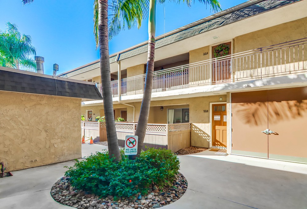 Virtual tour photo 7 of 41 for 3535 Madison Ave UNIT 123