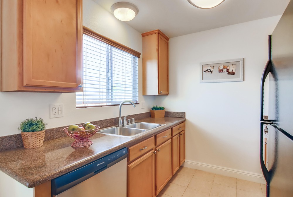 Virtual tour photo 24 of 41 for 3535 Madison Ave UNIT 123