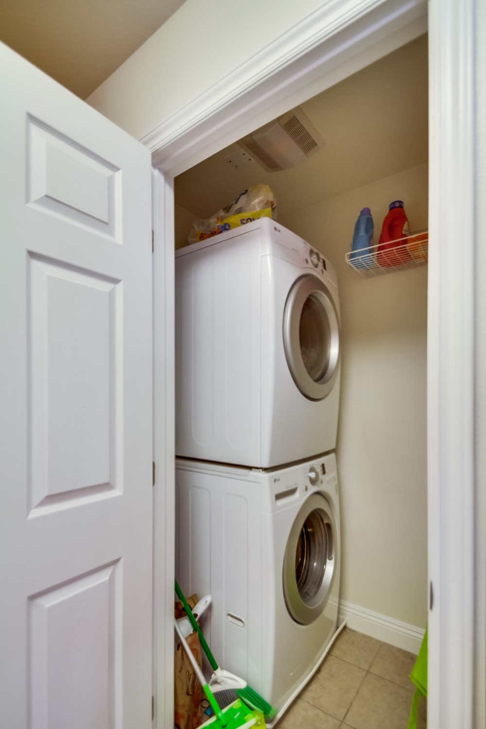 Virtual tour photo 28 of 35 for 3535 Madison Avenue #232