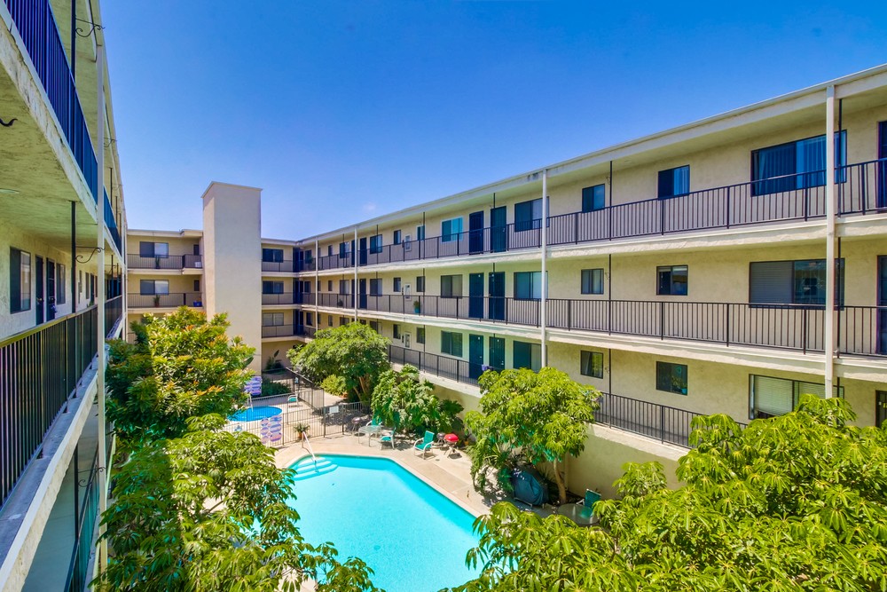 Virtual tour photo 9 of 24 for 3535 Monroe Ave #28