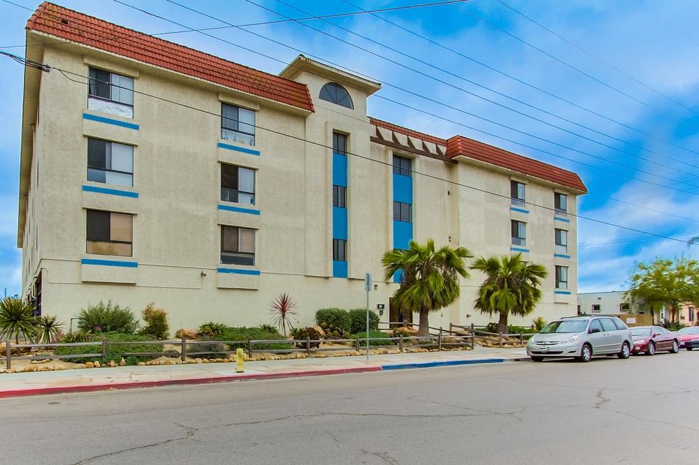 Virtual tour photo 24 of 23 for 3535 Monroe Avenue #46