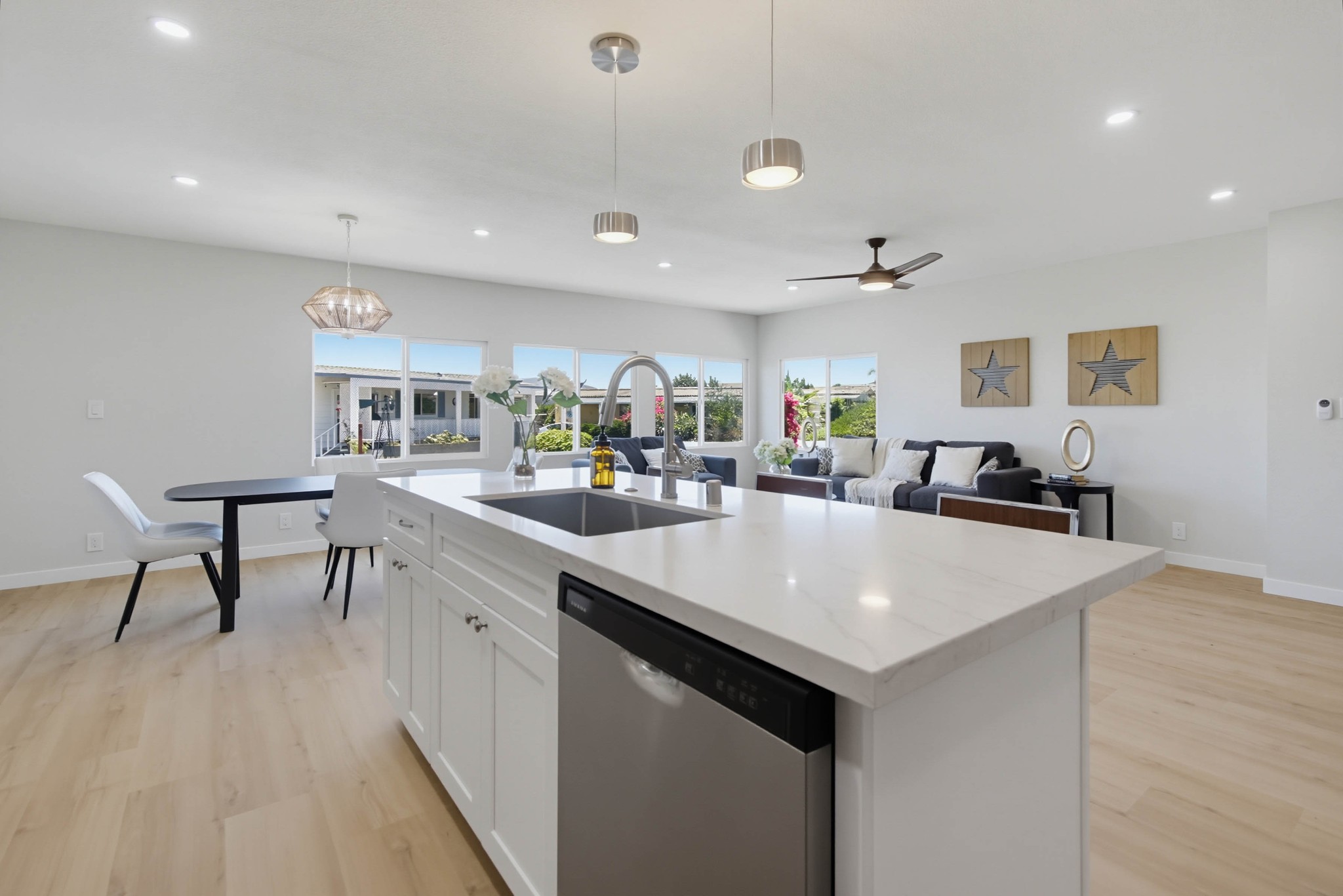 Virtual tour photo 15 of 40 for 3535 W Linda Vista Dr Spc 67