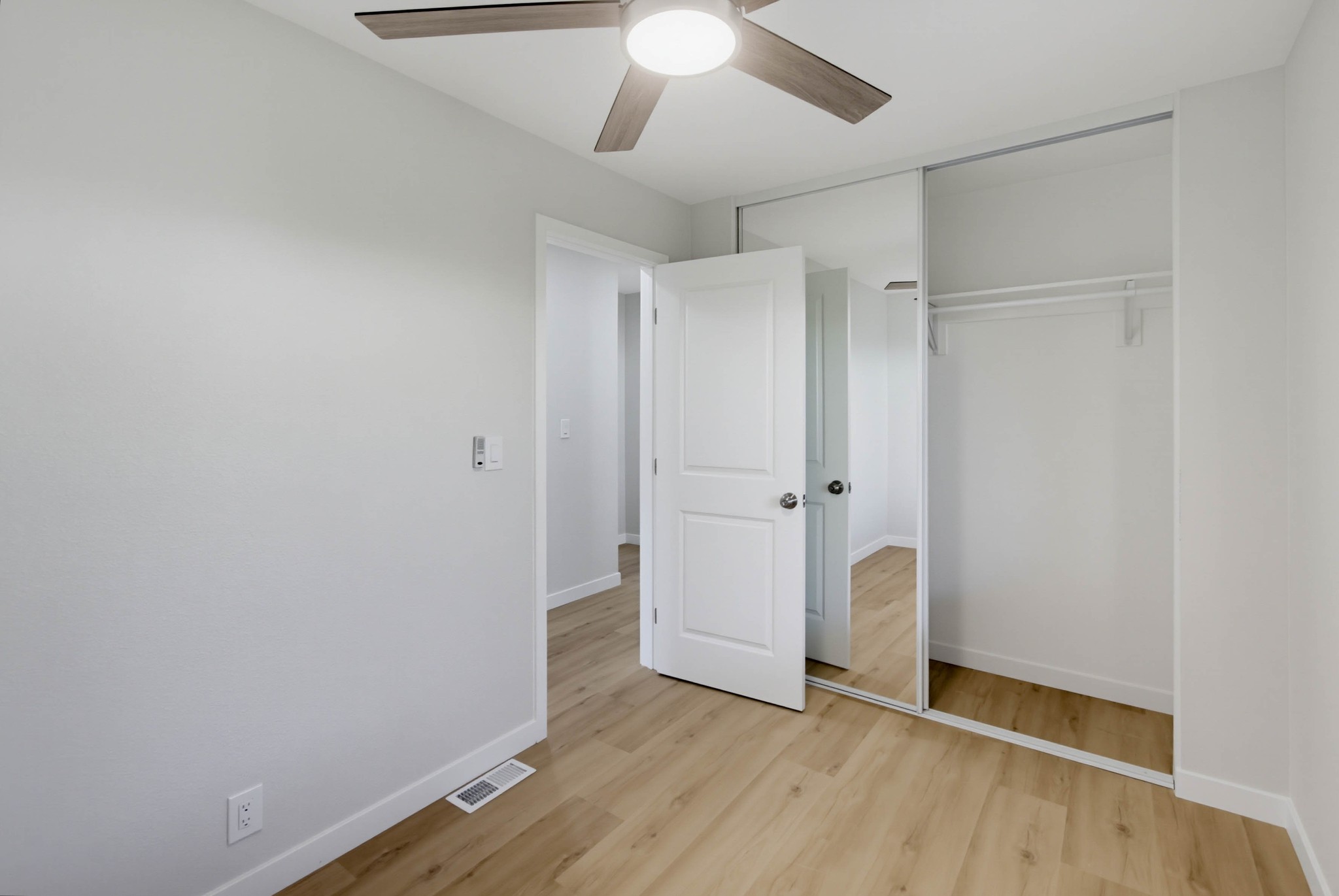Virtual tour photo 18 of 40 for 3535 W Linda Vista Dr Spc 67