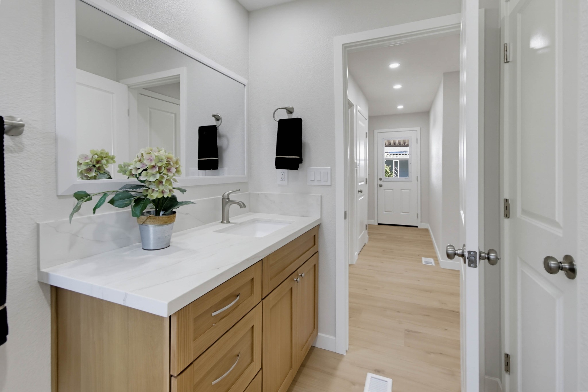 Virtual tour photo 25 of 40 for 3535 W Linda Vista Dr Spc 67