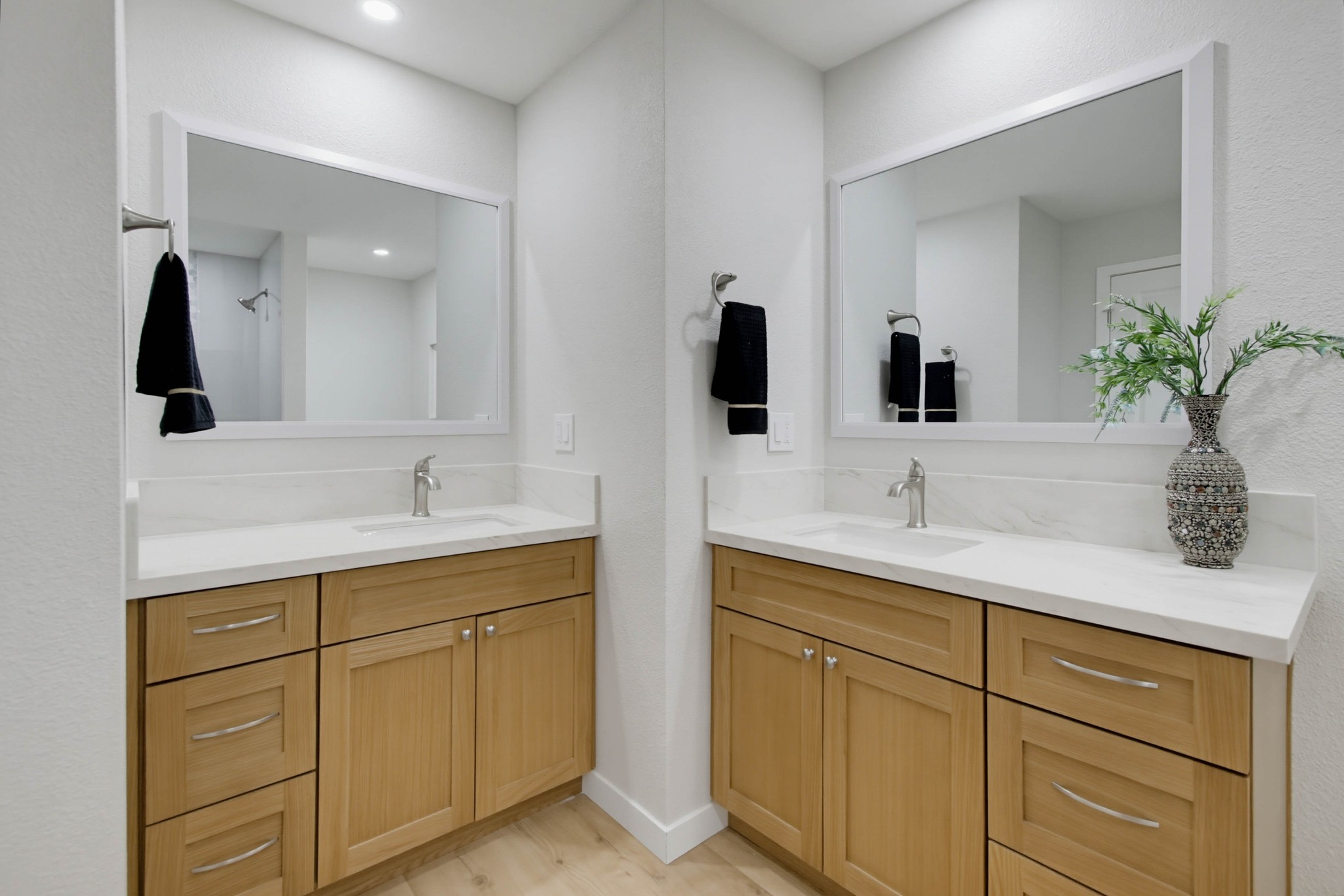 Virtual tour photo 32 of 40 for 3535 W Linda Vista Dr Spc 67