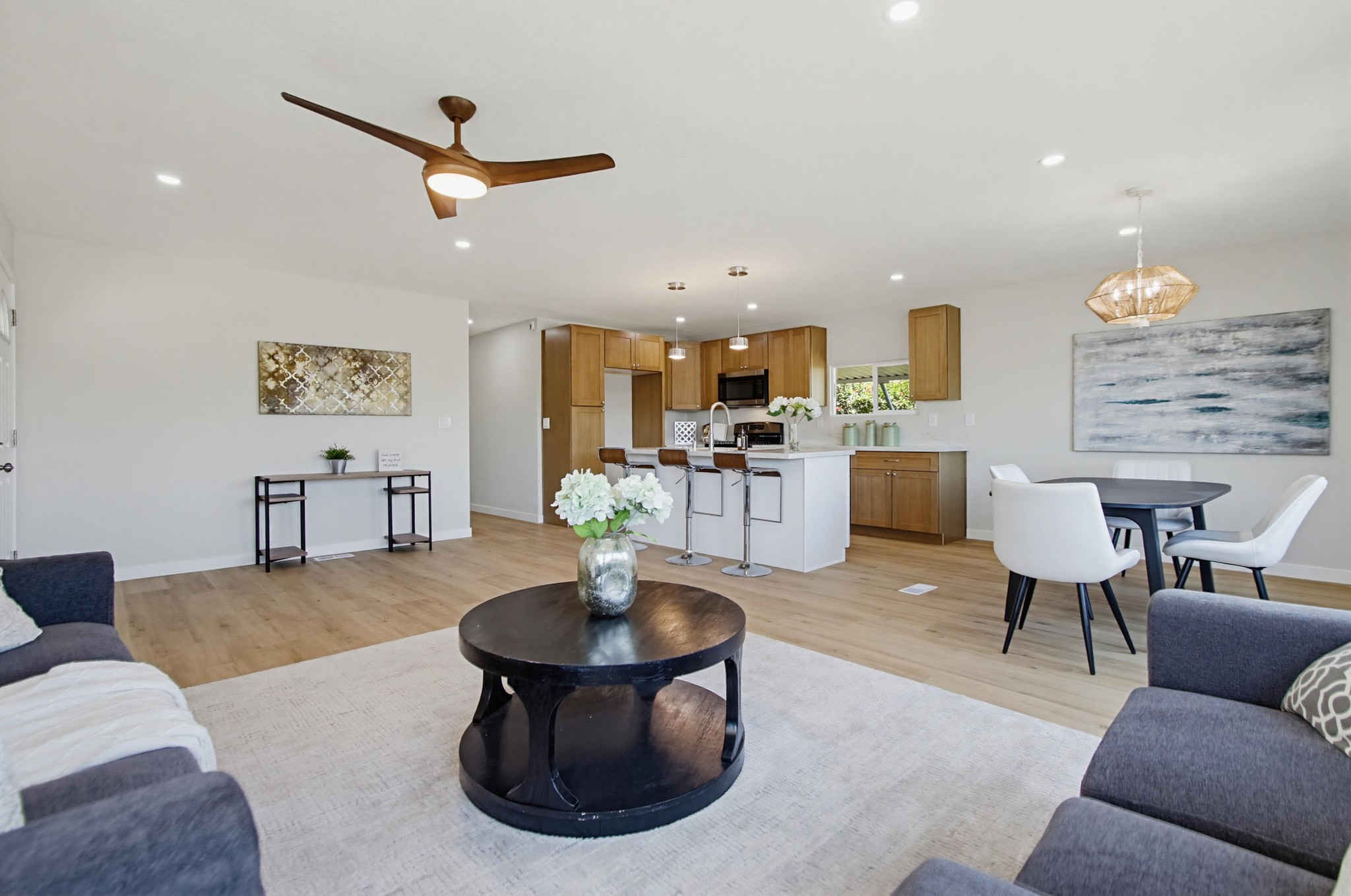 Virtual tour photo 10 of 40 for 3535 W Linda Vista Dr Spc 67