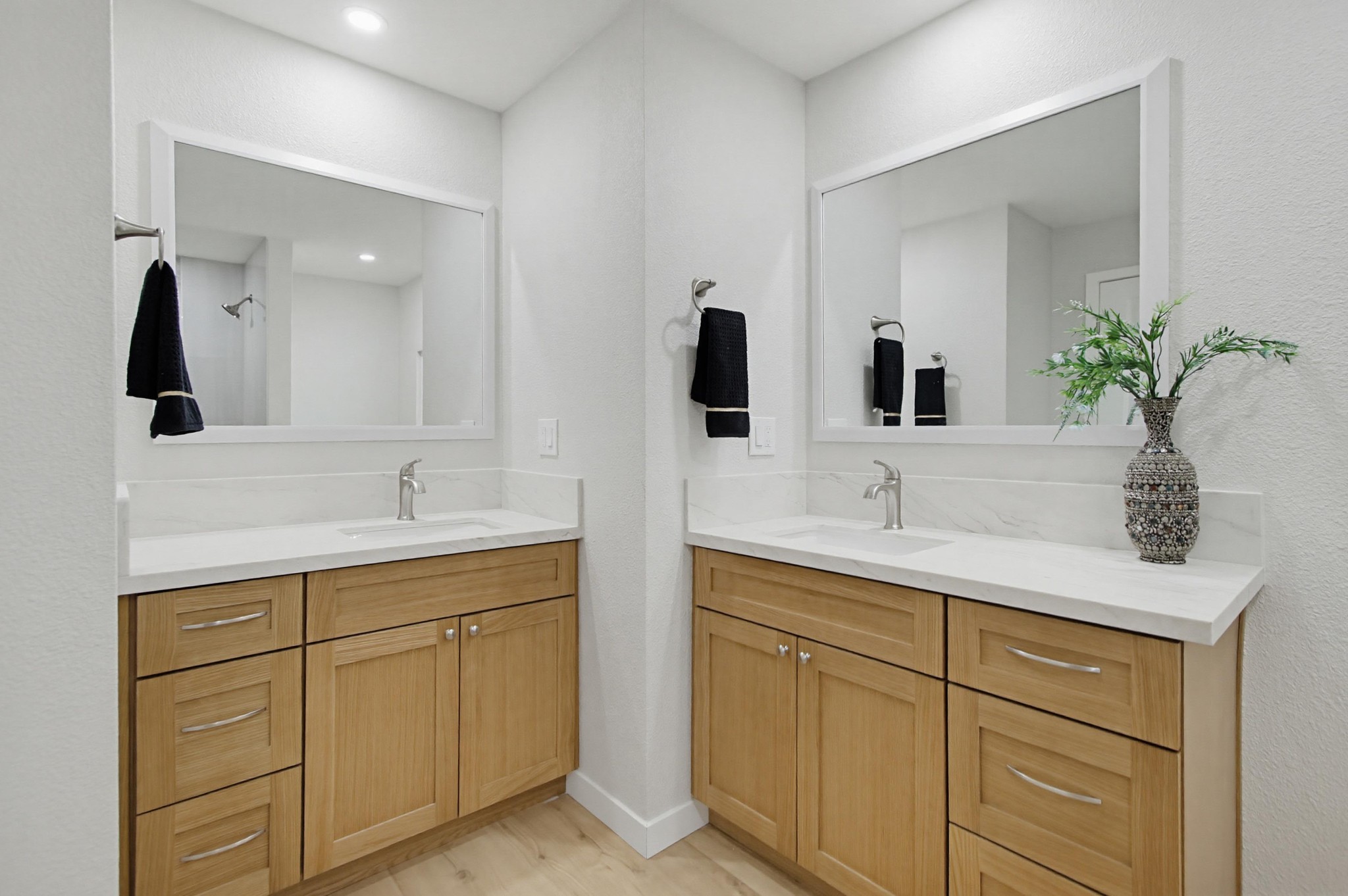 Virtual tour photo 30 of 40 for 3535 W Linda Vista Dr Spc 67