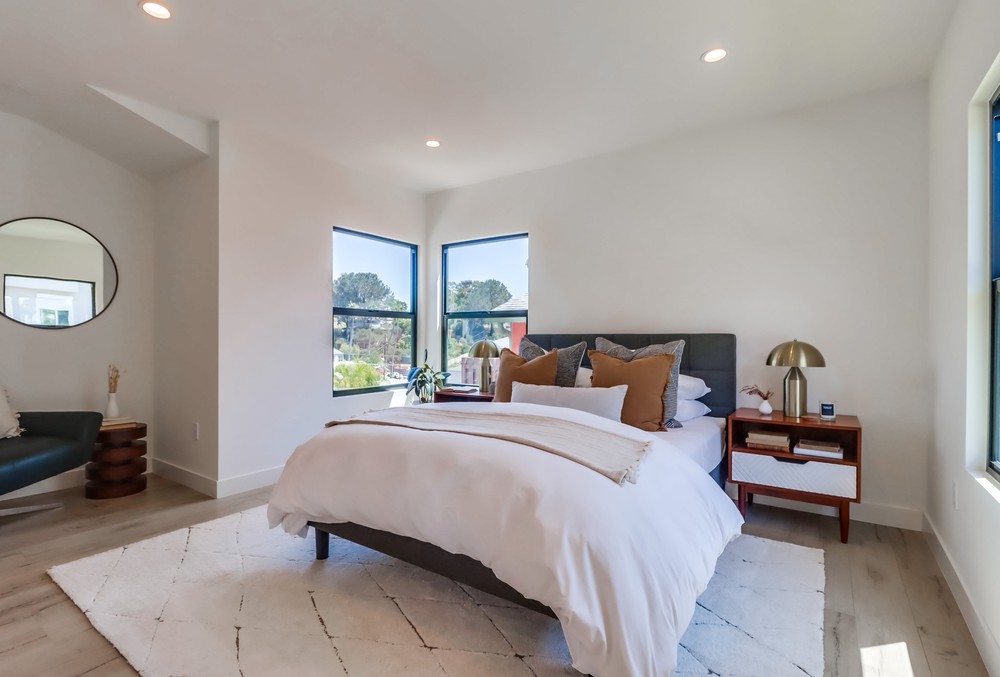 Virtual tour photo 33 of 67 for 3535 Wilshire Terrace