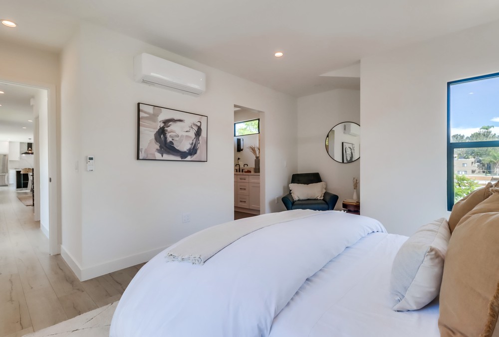 Virtual tour photo 34 of 67 for 3535 Wilshire Terrace