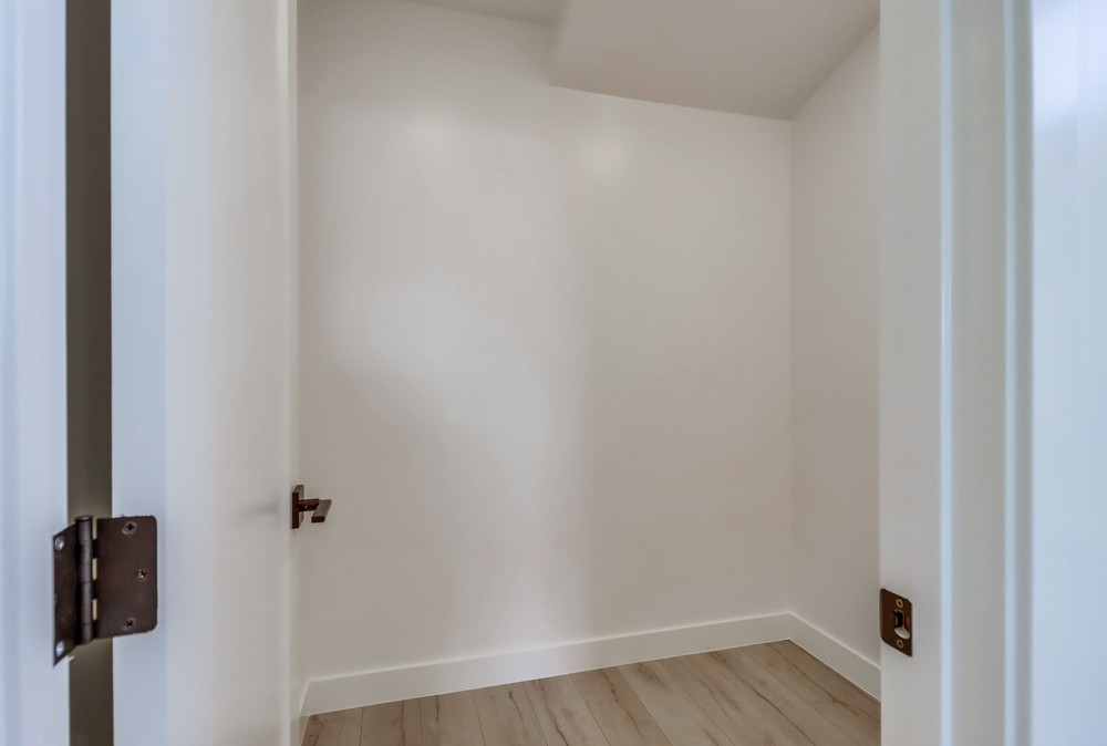 Virtual tour photo 38 of 67 for 3535 Wilshire Terrace