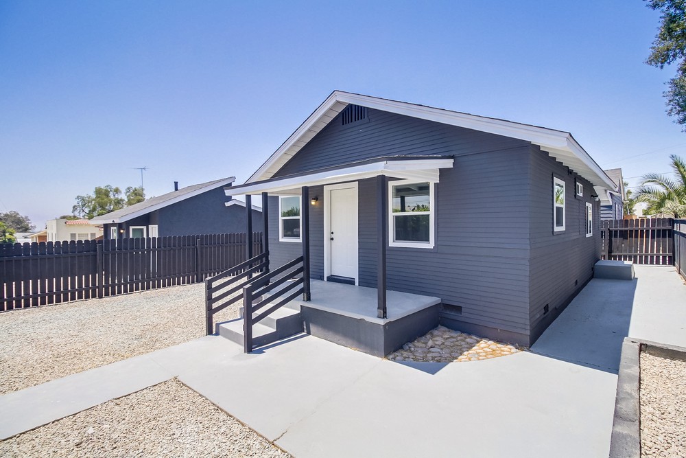 Virtual tour photo 9 of 56 for 3536 47th St