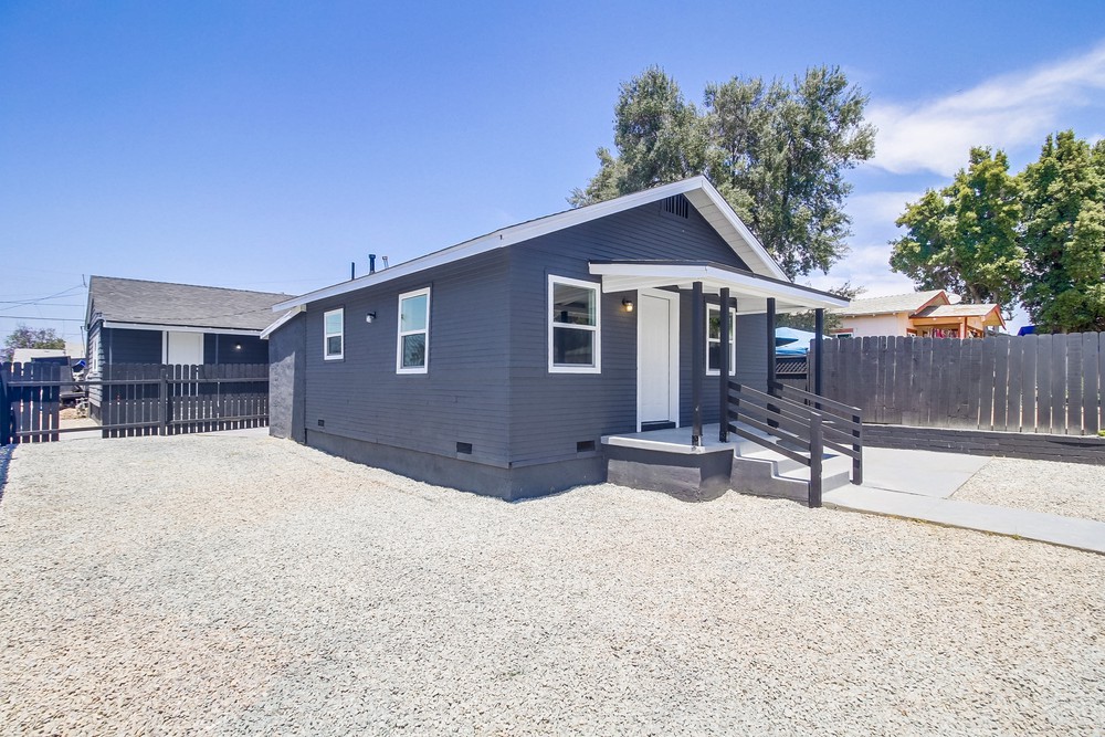 Virtual tour photo 10 of 56 for 3536 47th St