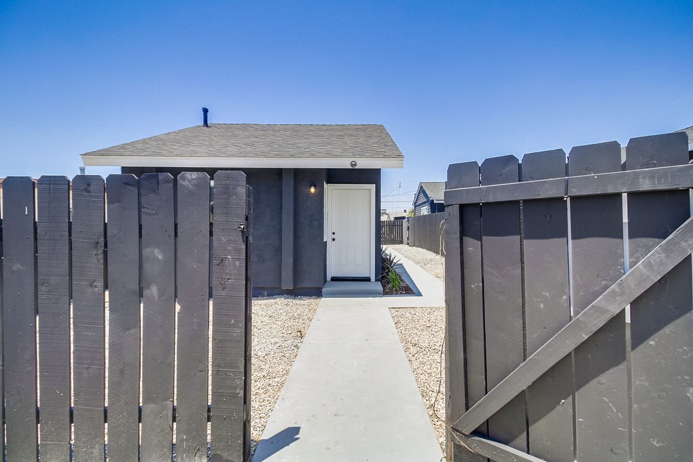 Virtual tour photo 34 of 56 for 3536 47th St