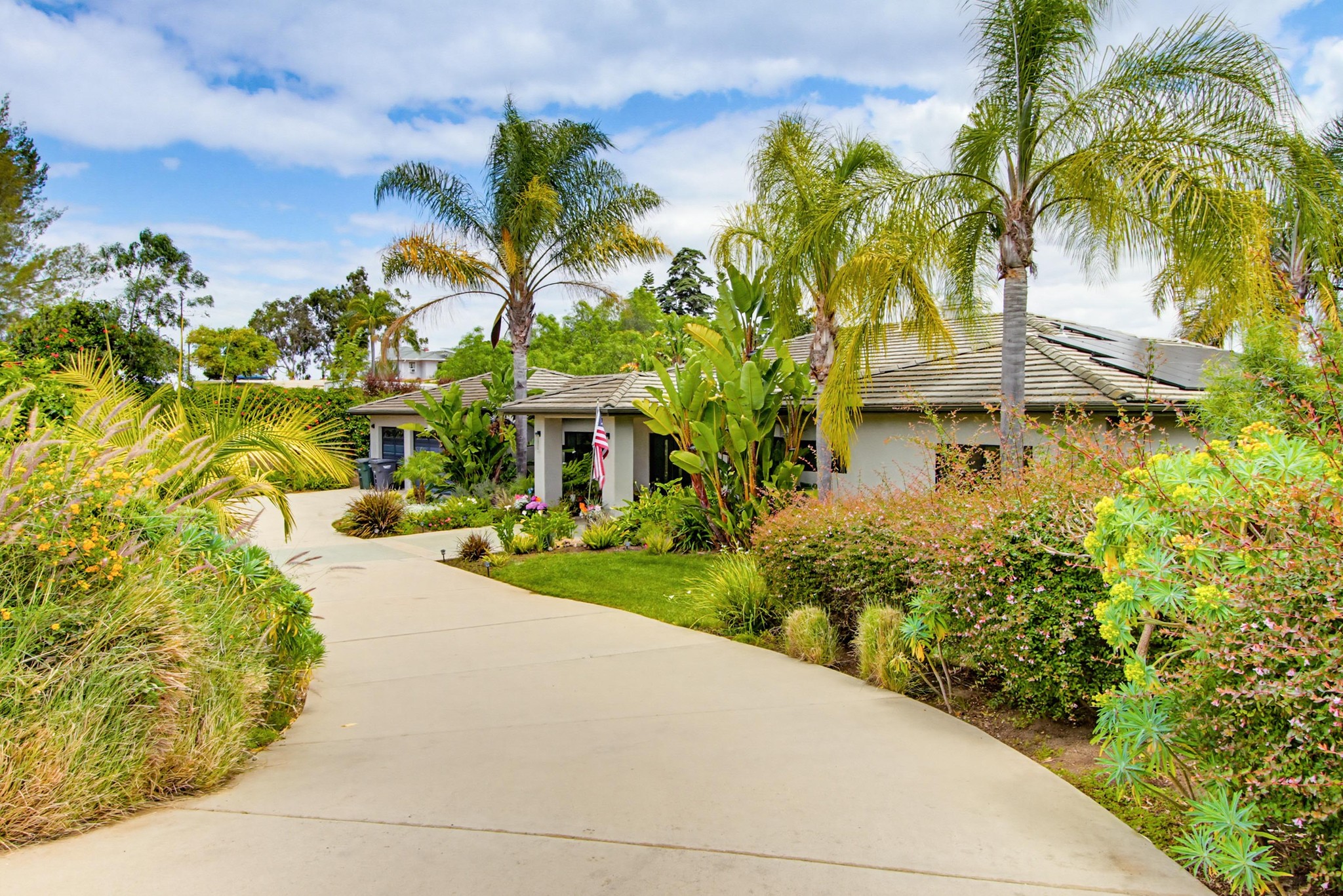 Virtual tour photo 3 of 72 for 3538 Cazador Ln
