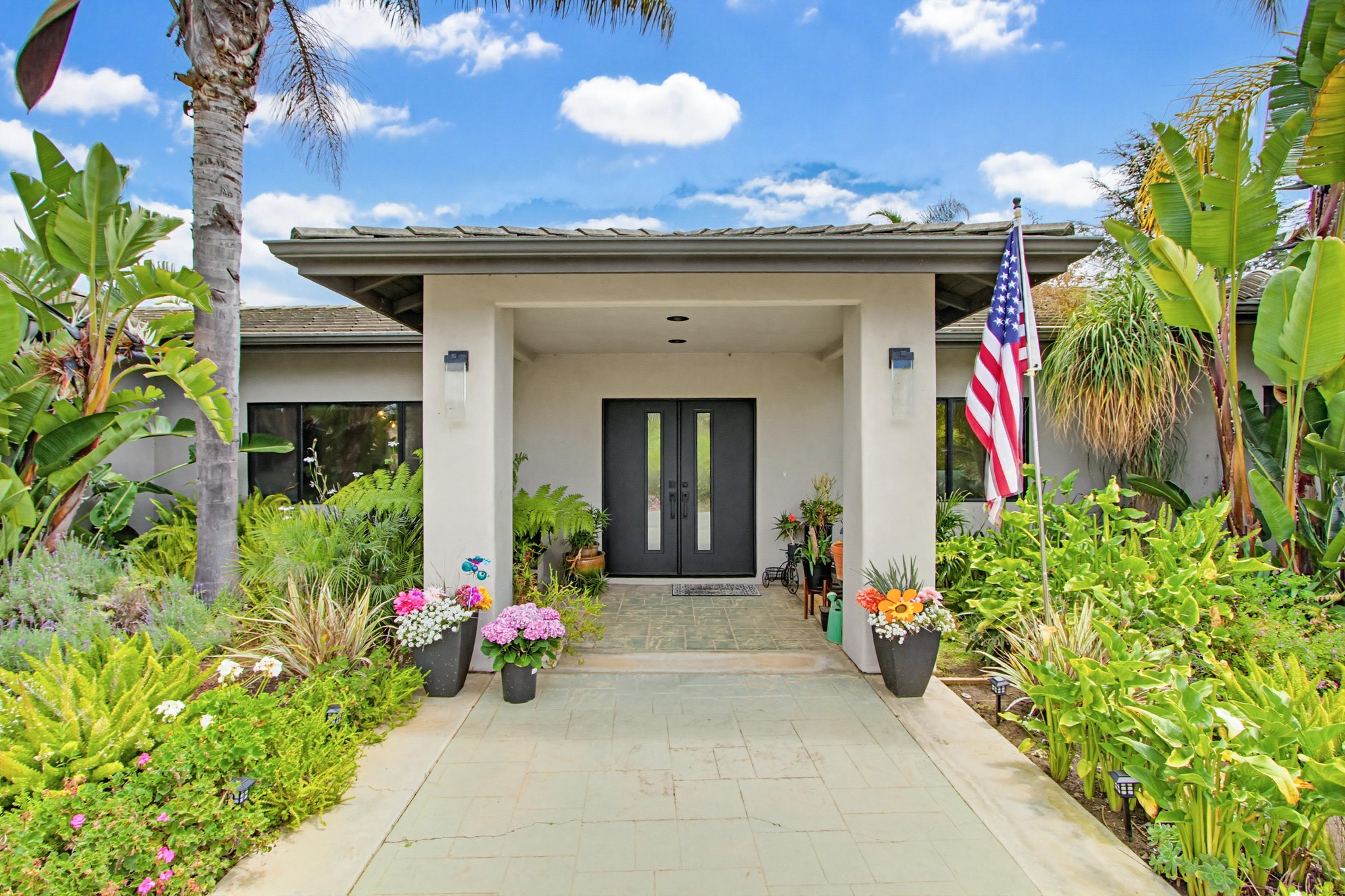 Virtual tour photo 7 of 72 for 3538 Cazador Ln