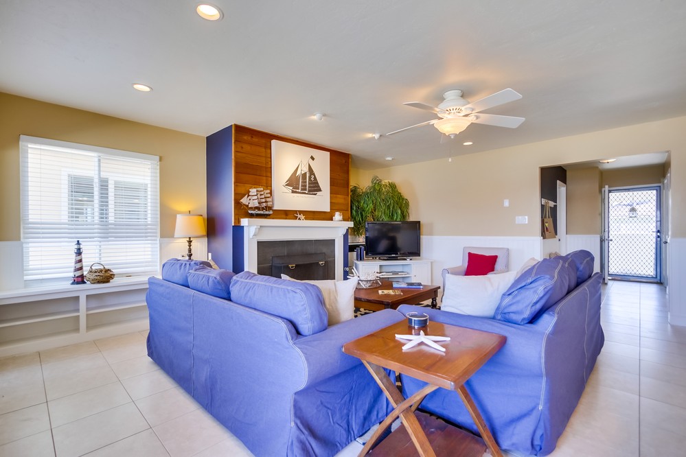 Virtual tour photo 9 of 44 for 3540 Bayside Walk