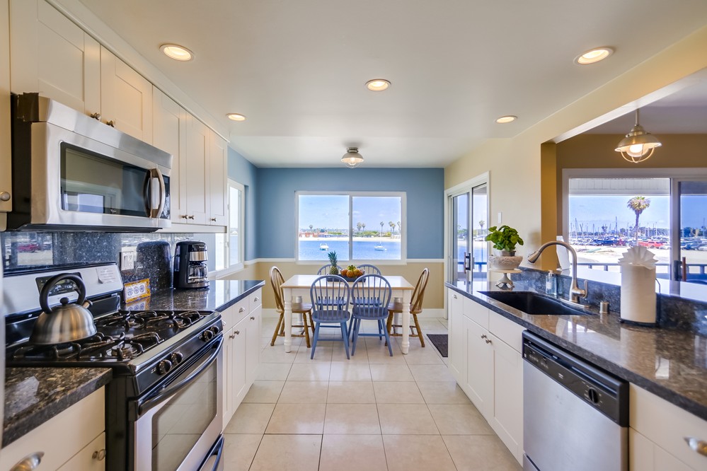 Virtual tour photo 14 of 44 for 3540 Bayside Walk