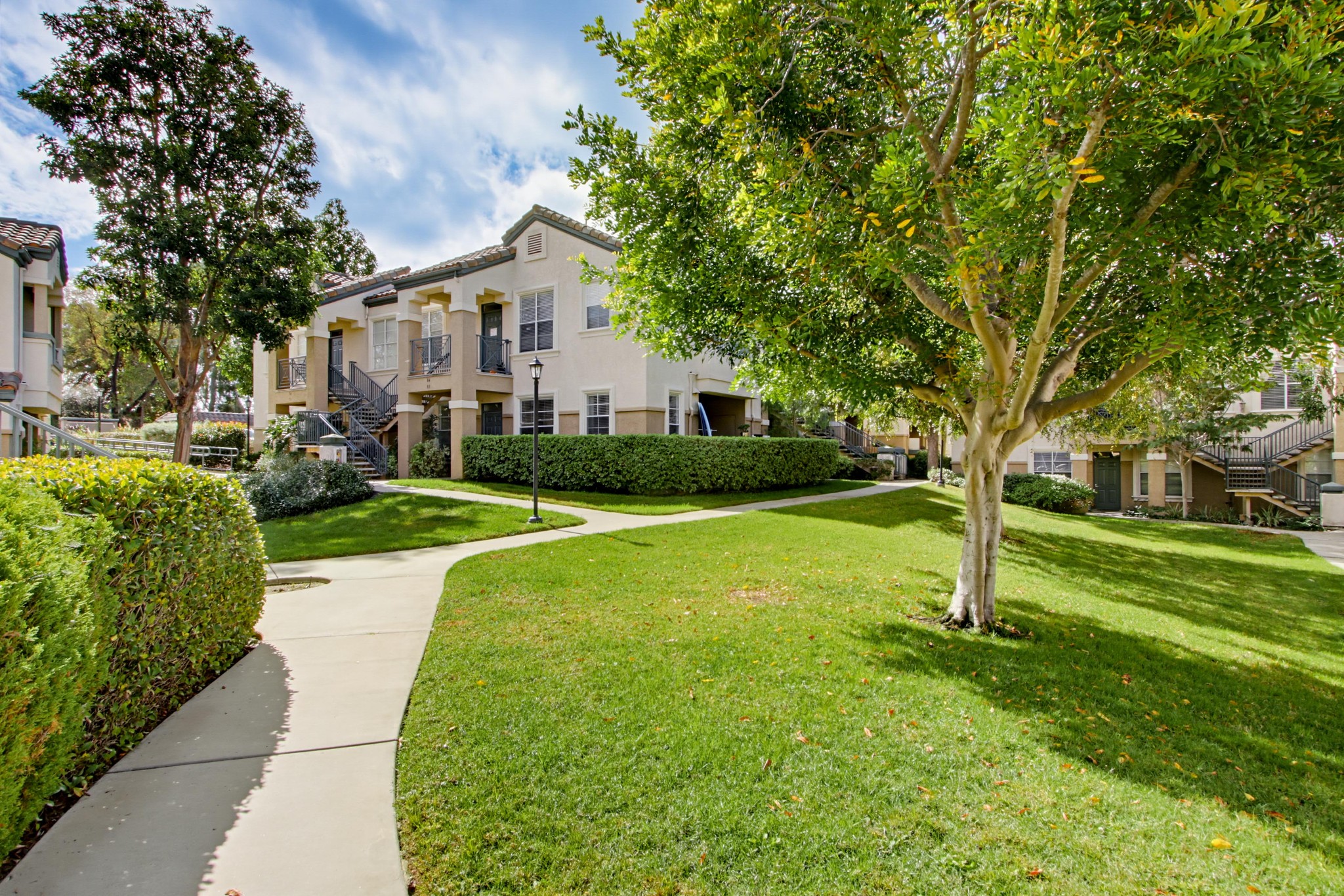 Virtual tour photo 1 of 39 for 3540 Caminito El Rincon Unit 73