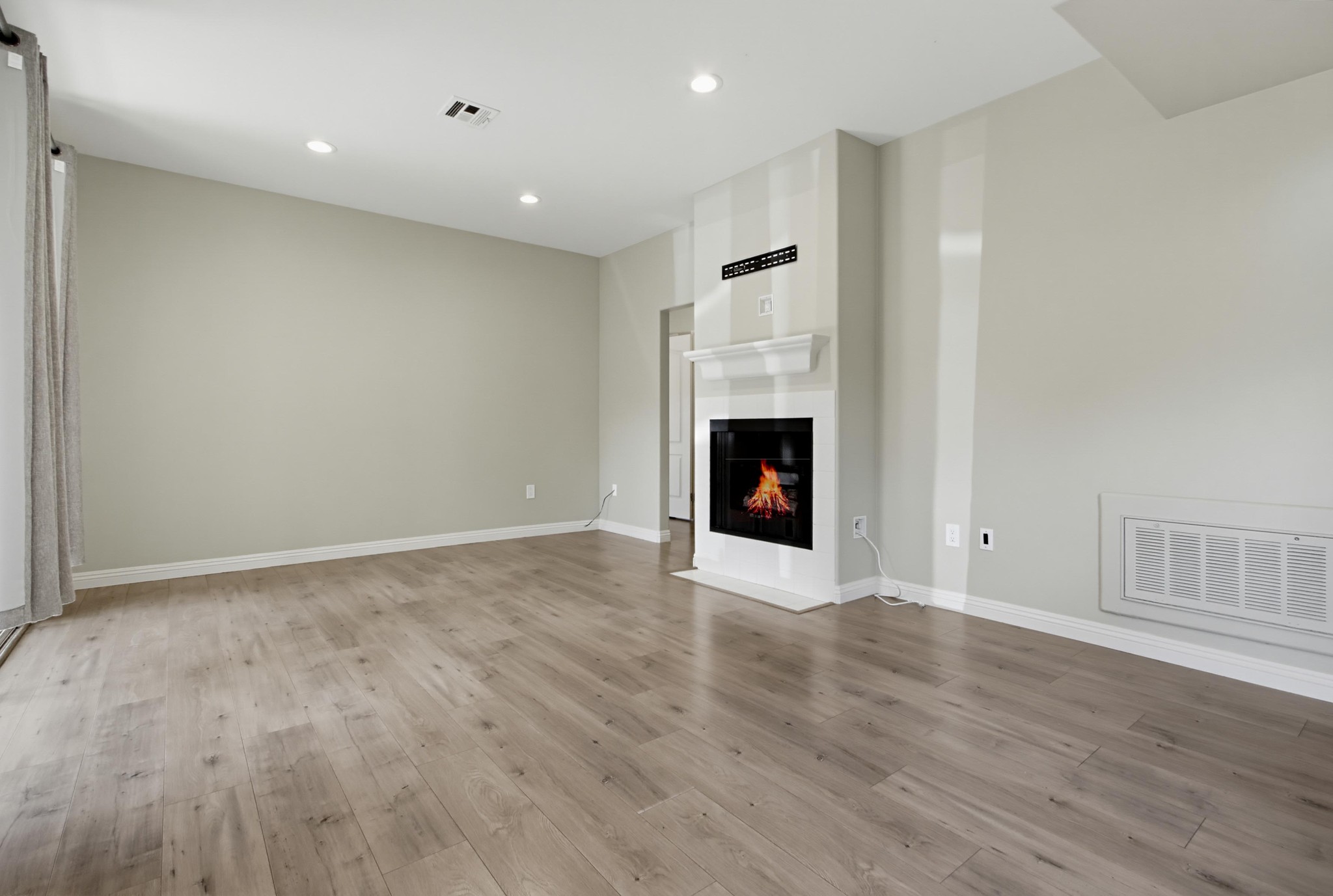Virtual tour photo 8 of 39 for 3540 Caminito El Rincon Unit 73