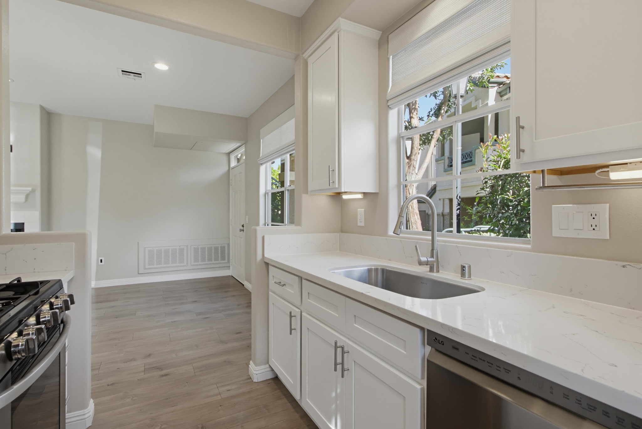 Virtual tour photo 16 of 39 for 3540 Caminito El Rincon Unit 73