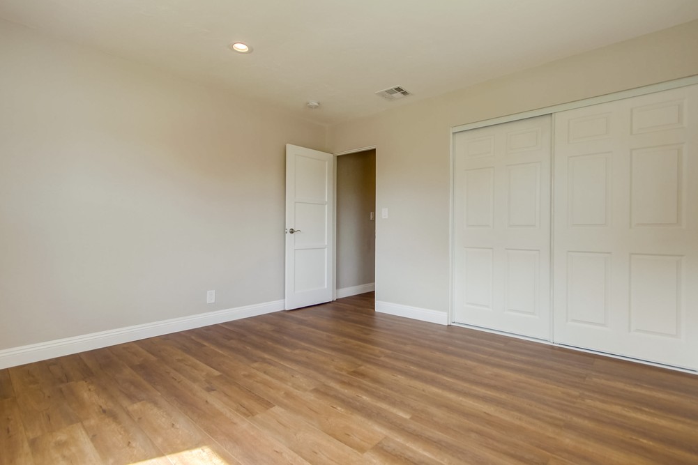Virtual tour photo 43 of 57 for 3540 Talbot St