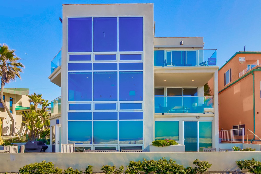 Virtual tour photo 3 of 57 for 3543 Ocean Front Walk
