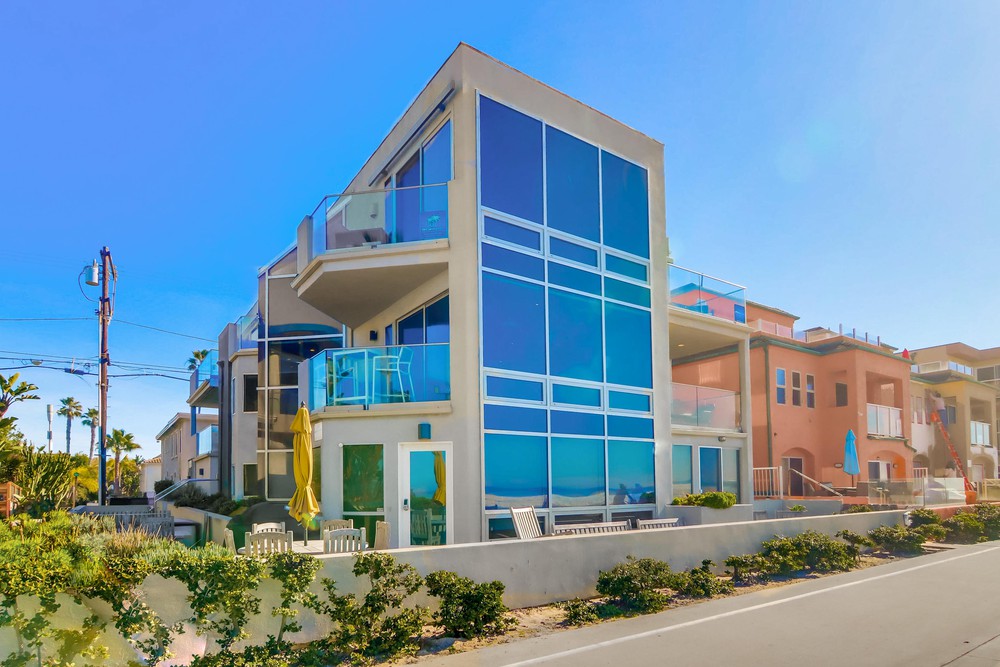 Virtual tour photo 4 of 57 for 3543 Ocean Front Walk