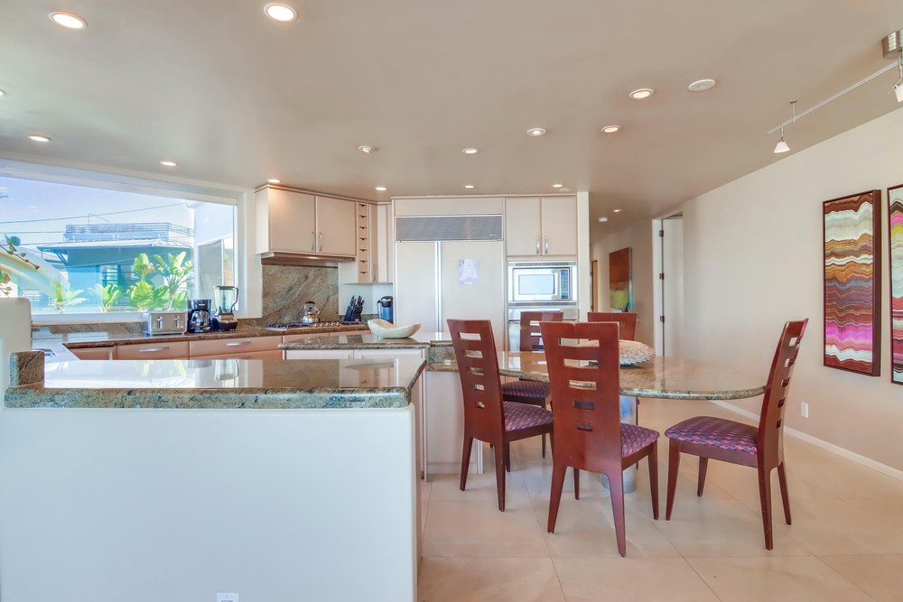 Virtual tour photo 18 of 57 for 3543 Ocean Front Walk