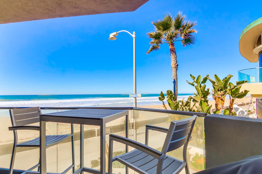 Virtual tour photo 26 of 57 for 3543 Ocean Front Walk