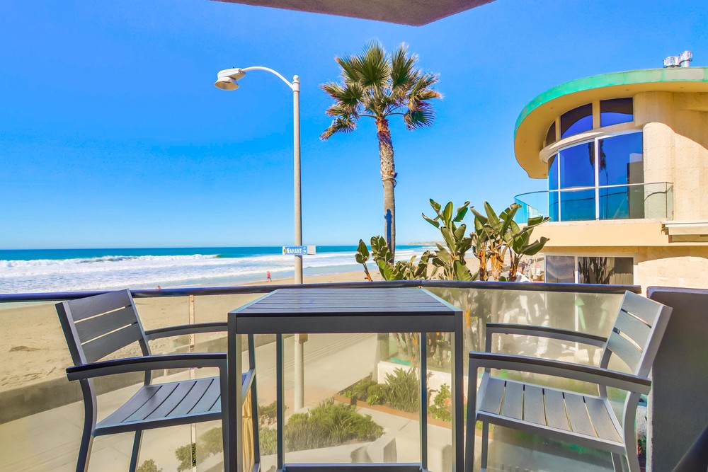 Virtual tour photo 28 of 57 for 3543 Ocean Front Walk