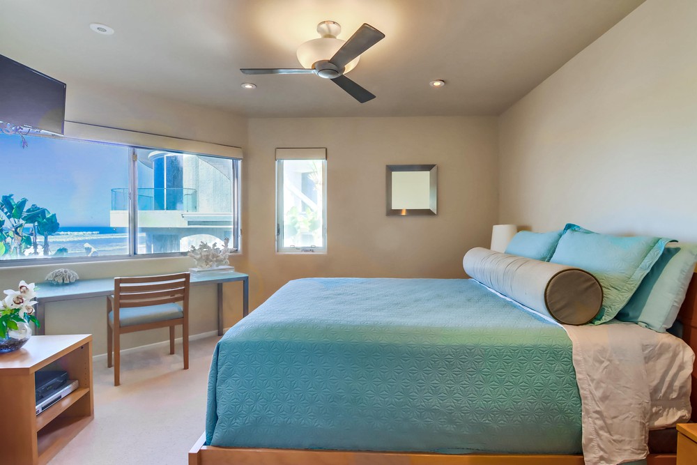 Virtual tour photo 30 of 57 for 3543 Ocean Front Walk