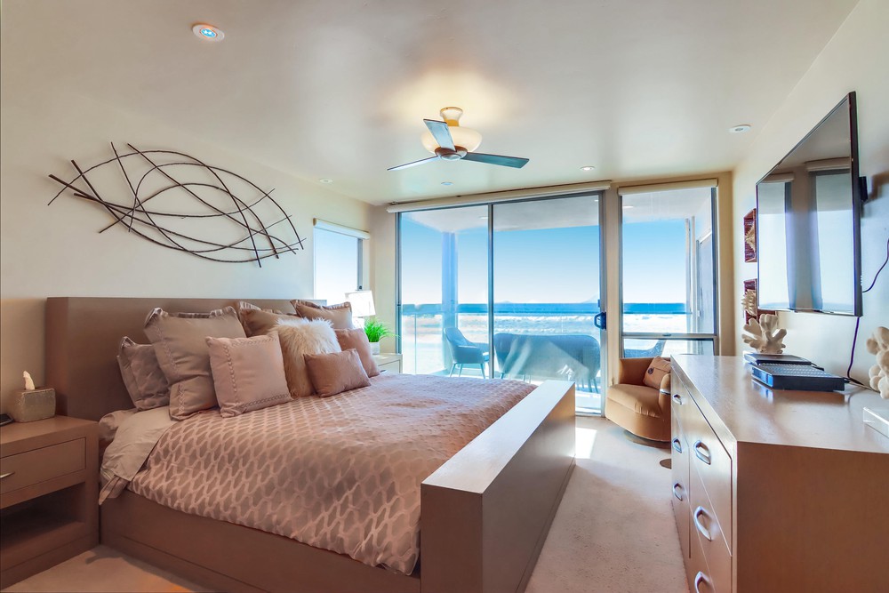 Virtual tour photo 34 of 57 for 3543 Ocean Front Walk