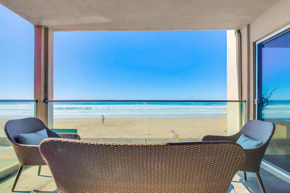 Virtual tour photo 42 of 57 for 3543 Ocean Front Walk