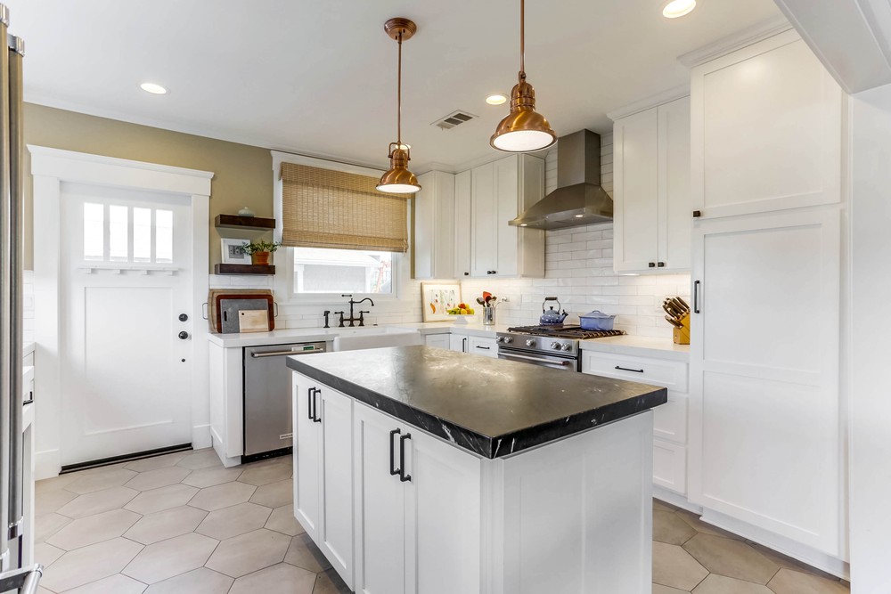 Virtual tour photo 18 of 54 for 3545 29th St