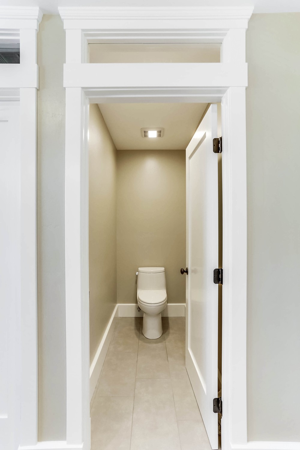 Virtual tour photo 32 of 54 for 3545 29th St