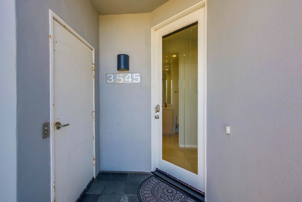 Virtual tour photo 6 of 61 for 3545 Ocean Front Walk