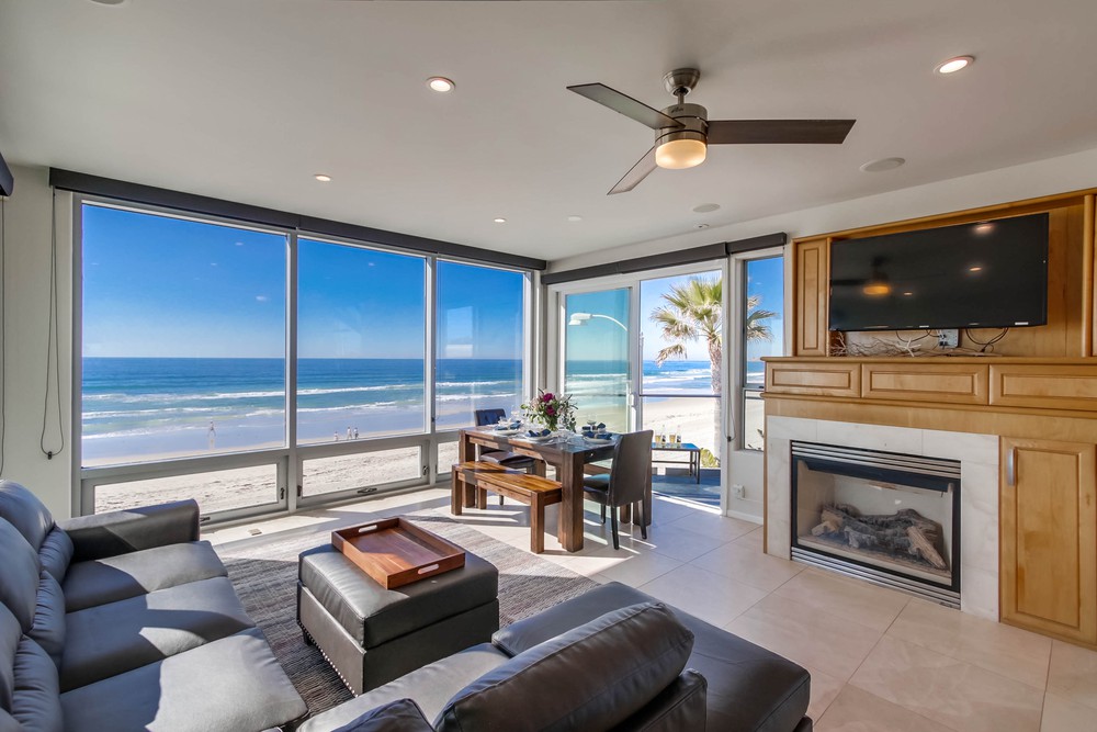 Virtual tour photo 12 of 61 for 3545 Ocean Front Walk