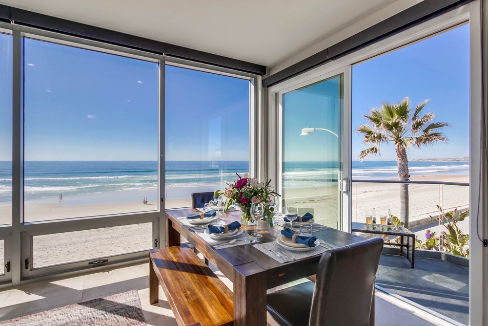 Virtual tour photo 14 of 61 for 3545 Ocean Front Walk