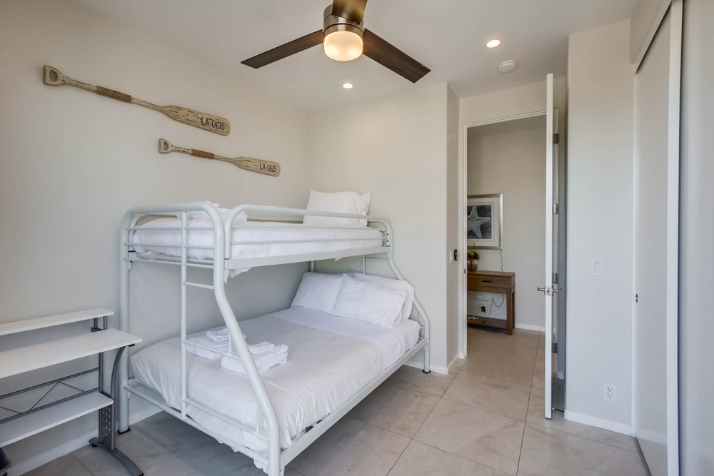Virtual tour photo 33 of 61 for 3545 Ocean Front Walk
