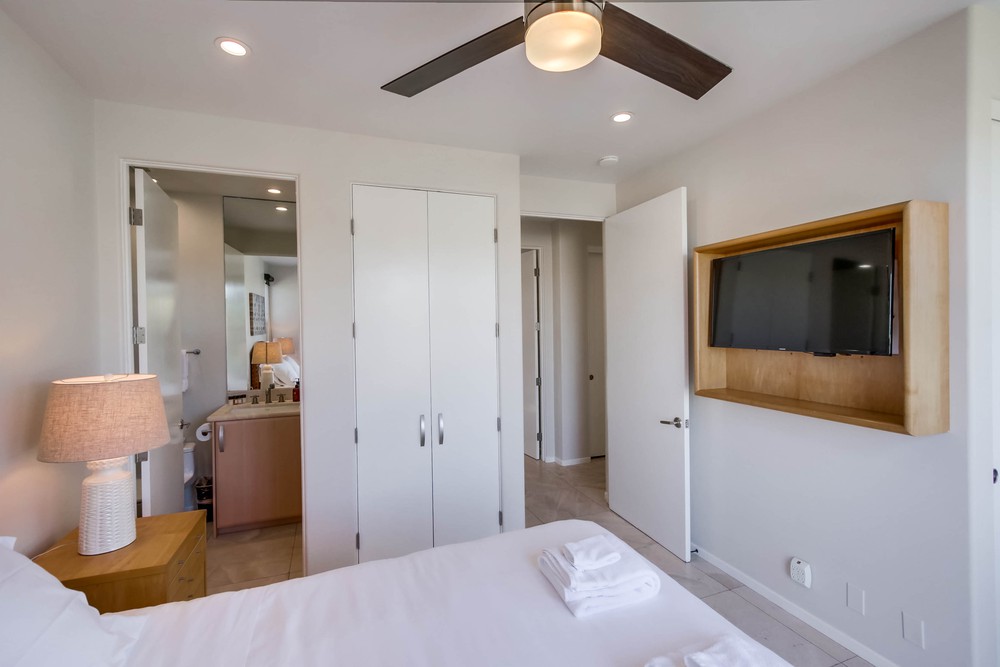 Virtual tour photo 39 of 61 for 3545 Ocean Front Walk